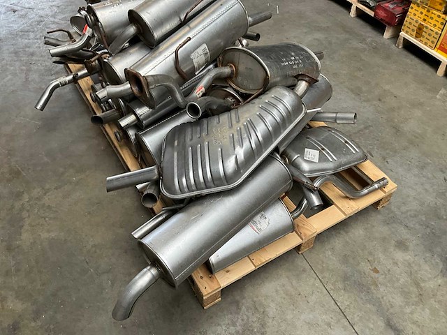 Diverse uitlaten - afbeelding 7 van  9