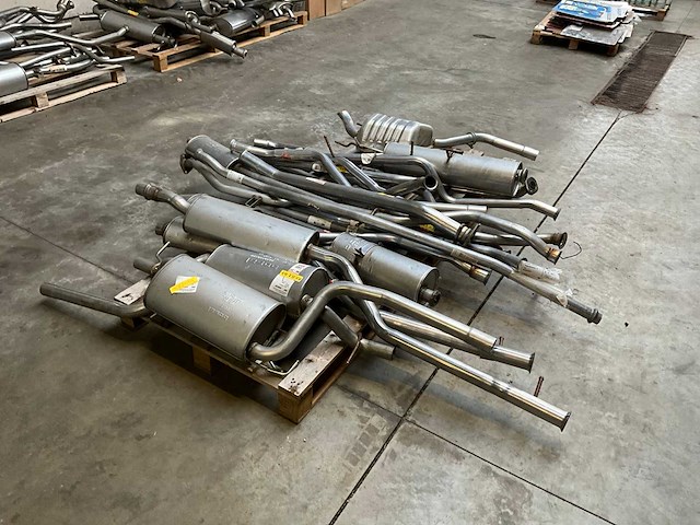 Diverse uitlaten - afbeelding 3 van  8