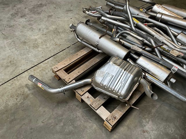 Diverse uitlaten - afbeelding 8 van  8