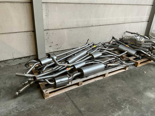 Diverse uitlaten - afbeelding 1 van  5