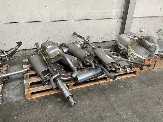 Diverse uitlaten - afbeelding 1 van  4