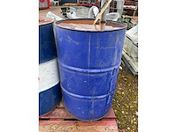 Diverse vaten olie (4x) - afbeelding 8 van  8