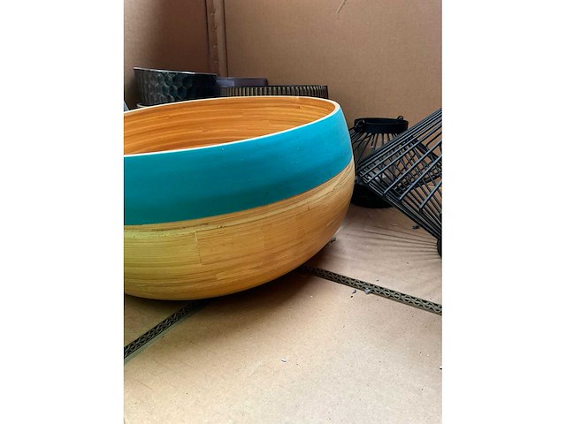 Diverse vazen en decoratie (16x) - afbeelding 3 van  7