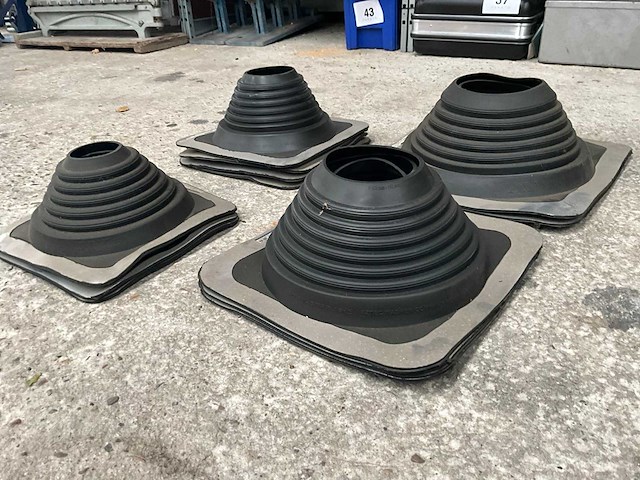 Diverse ventilatie en verluchtingsmaterialen - afbeelding 8 van  15