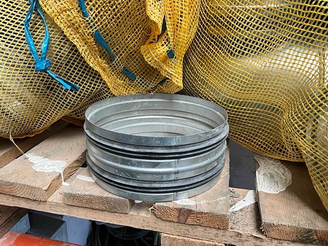 Diverse ventilatiekanalen en filters - afbeelding 2 van  16