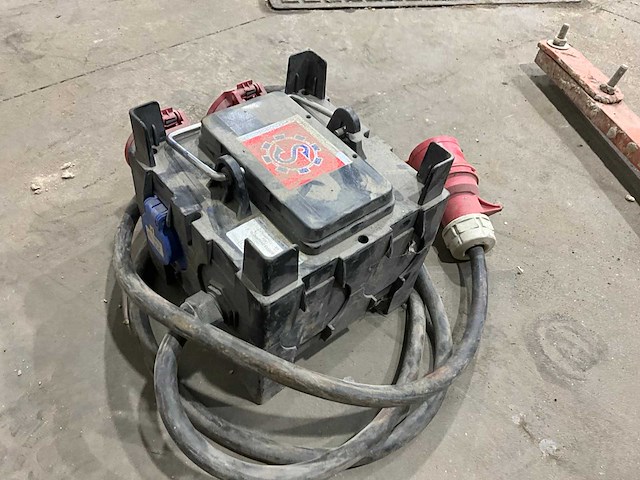 Diverse verdeelkasten en onderbreker (5x) - afbeelding 13 van  14