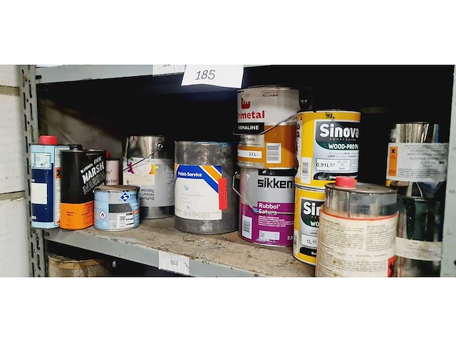 Diverse verfartikelen en verfpotten - afbeelding 3 van  3