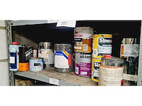 Diverse verfartikelen en verfpotten - afbeelding 3 van  3