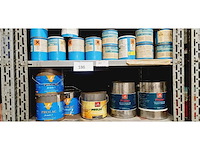 Diverse verfartikelen en verfpotten - afbeelding 1 van  2