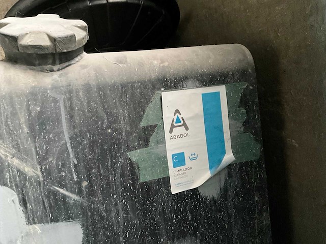 Diverse verfmengbenodigdheden - afbeelding 7 van  10