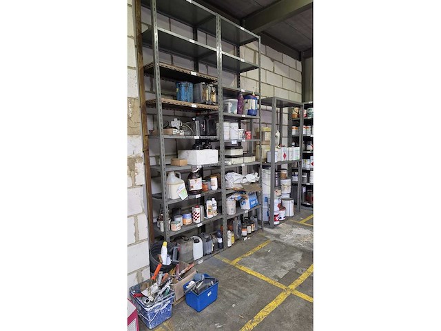 Diverse verfpotten en accessoires - afbeelding 5 van  7