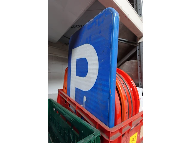Diverse verkeersborden - afbeelding 7 van  11