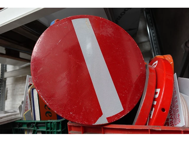 Diverse verkeersborden - afbeelding 9 van  11