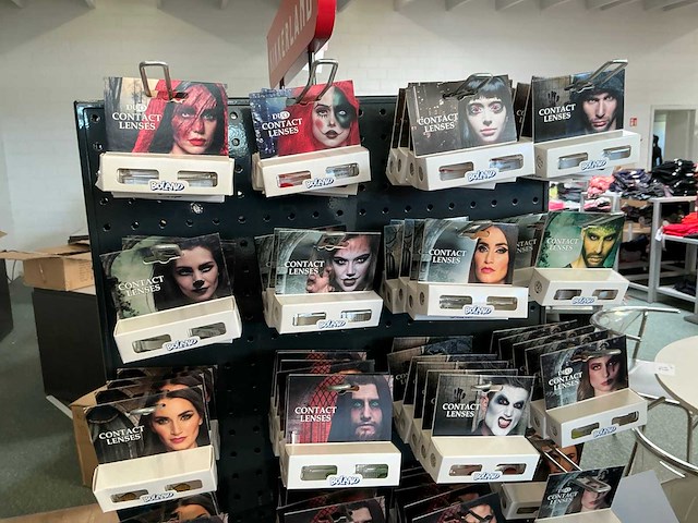Diverse verkleedkledij en toebehoren (375x) - afbeelding 5 van  17
