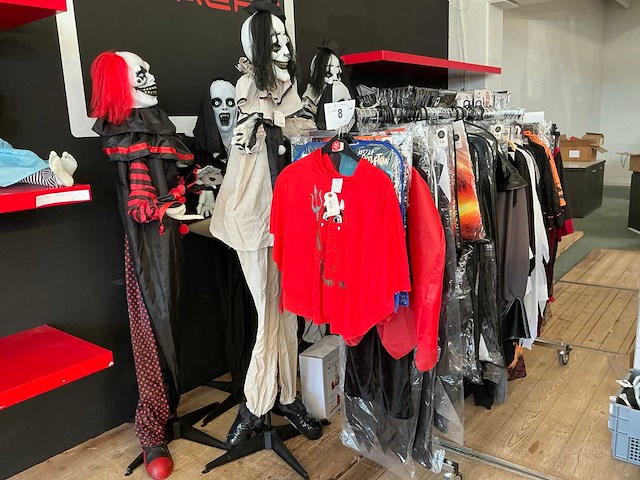 Diverse verkleedkledij en toebehoren (375x) - afbeelding 18 van  27