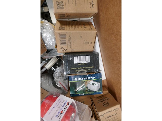 Diverse verlichting items - afbeelding 2 van  4