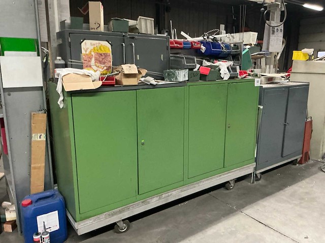 Diverse verrijdbare gereedschapskasten (2x) - afbeelding 1 van  8