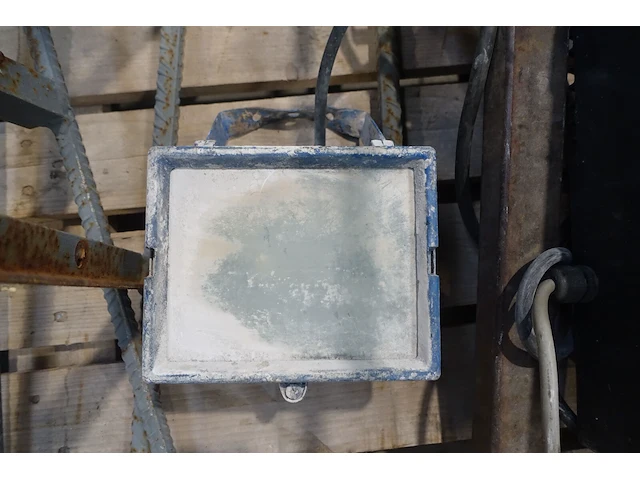 Diverse verstralers + metalen houders - afbeelding 4 van  7