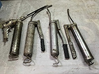 Diverse vetpompen (4x)