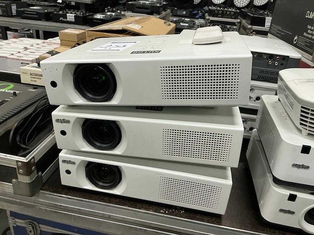 Diverse videoprojectors (3x) - afbeelding 1 van  3