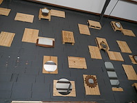 Diverse vintage spiegels - oude bierflessen - afbeelding 1 van  6