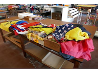 Diverse vlaggen - afbeelding 1 van  7