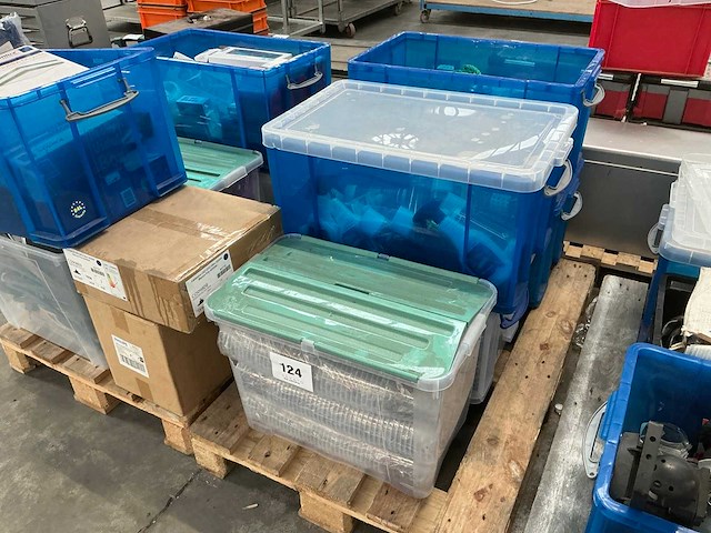 Diverse vloeistoffen - afbeelding 1 van  16