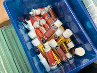 Diverse vloeistoffen - afbeelding 4 van  16