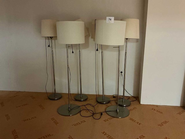 Diverse vloerlamp (8x) - afbeelding 1 van  5