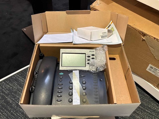 Diverse voip telelefoons - afbeelding 6 van  19