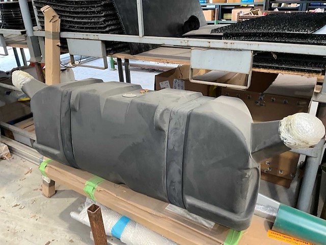 Diverse vrachtwagen onderdelen - afbeelding 18 van  19