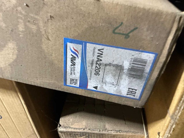 Diverse vrachtwagen radiatoren (15x) - afbeelding 6 van  10