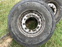 Diverse vrachtwagenbanden 385/65r22.5 (4x) - afbeelding 2 van  9