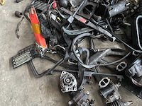 Diverse vrachtwagenonderdelen - afbeelding 4 van  7