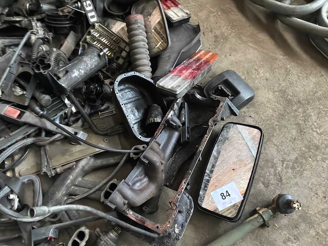 Diverse vrachtwagenonderdelen - afbeelding 7 van  7