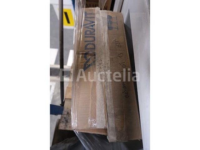 Diverse wastafels en douchebaden - afbeelding 2 van  9