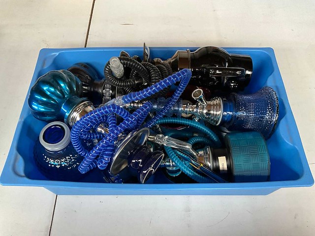 Diverse waterpijpen - afbeelding 1 van  6