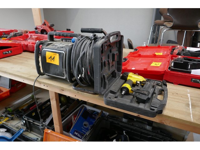 Diverse werf items - afbeelding 1 van  5