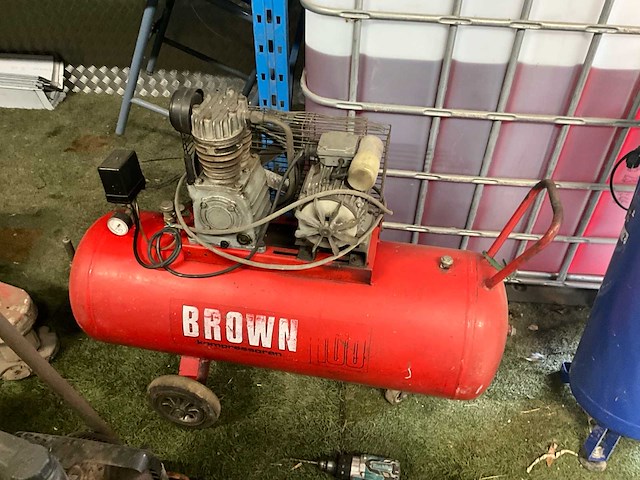 Diverse werkgereedschappen - afbeelding 6 van  10