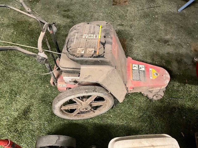 Diverse werkgereedschappen - afbeelding 8 van  10