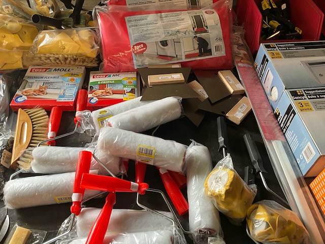 Diverse werkgereedschappen/matrialen - afbeelding 2 van  30