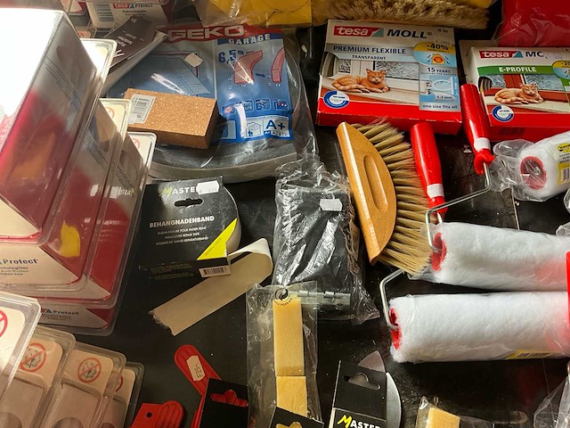 Diverse werkgereedschappen/matrialen - afbeelding 28 van  30