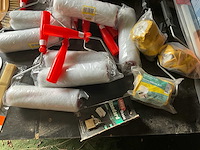 Diverse werkgereedschappen/matrialen - afbeelding 31 van  31