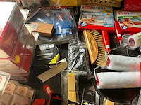 Diverse werkgereedschappen/matrialen - afbeelding 15 van  31