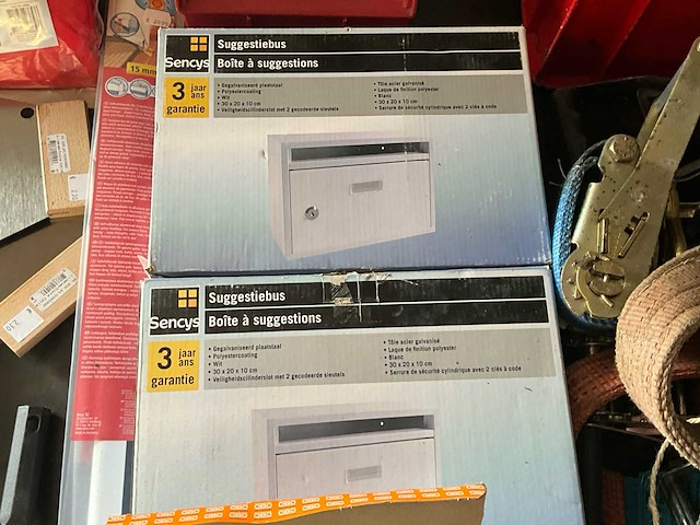 Diverse werkgereedschappen/matrialen - afbeelding 13 van  31