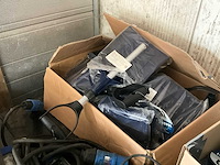 Diverse werkgereedschappen/matrialen - afbeelding 20 van  31