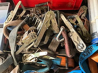 Diverse werkgereedschappen/matrialen - afbeelding 22 van  31