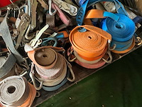 Diverse werkgereedschappen/matrialen - afbeelding 20 van  31