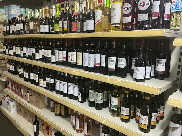 Diverse wijnen (720x) - afbeelding 11 van  27