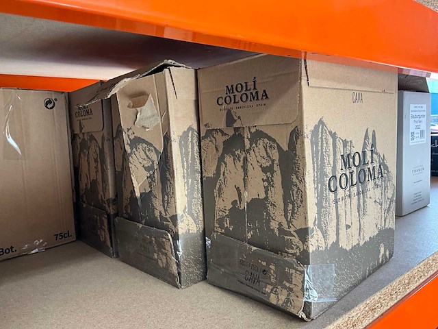 Diverse wijnen - afbeelding 21 van  23